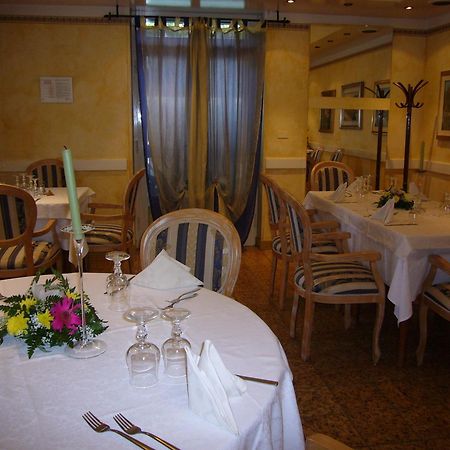 Bed and Breakfast Trattoria Bettola Лонато Экстерьер фото
